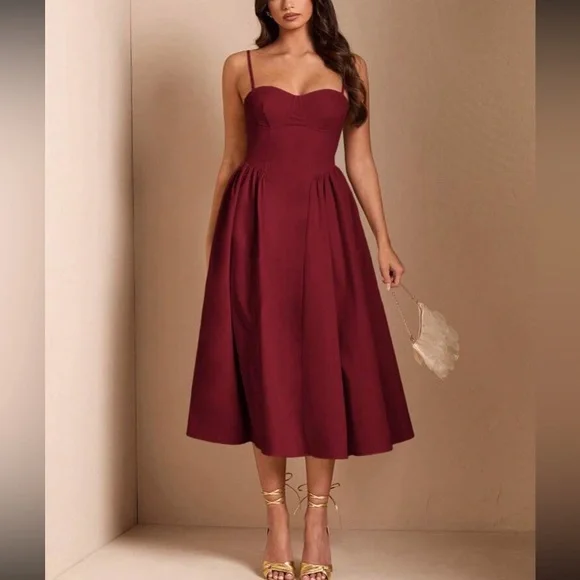 Elegant White Midi Dress - Picture 10 of 16